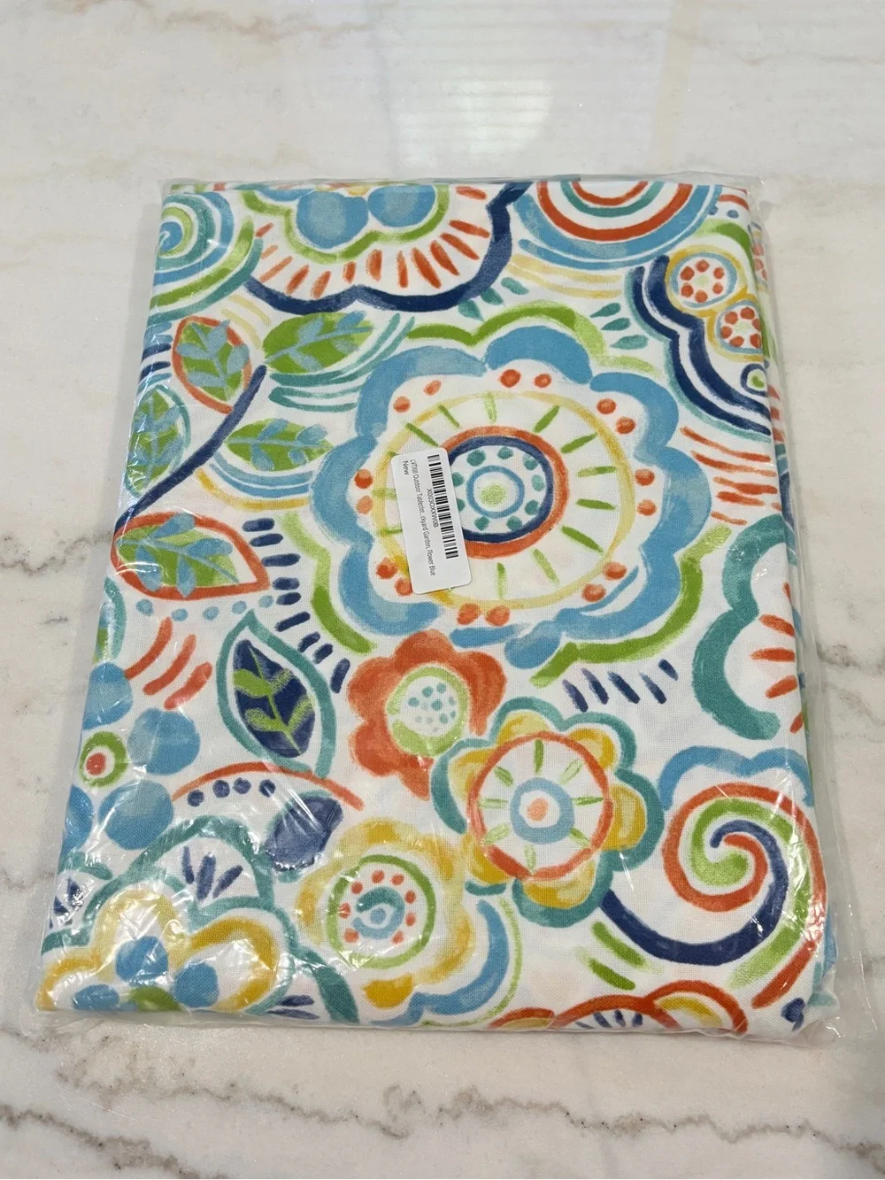 Outdoor Tablecloth With Umbrella Hole And Zipper